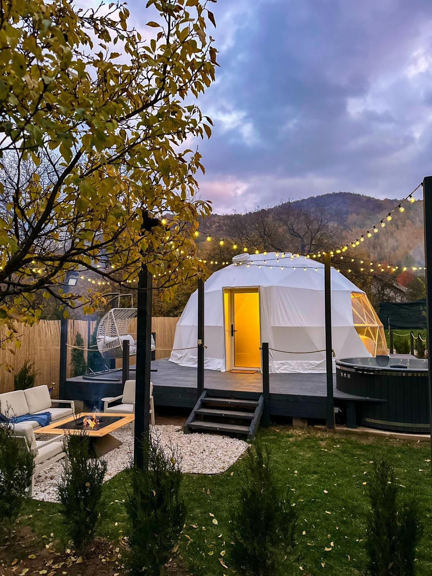 Green Garden Glamping Retezat Bălan Exterior foto