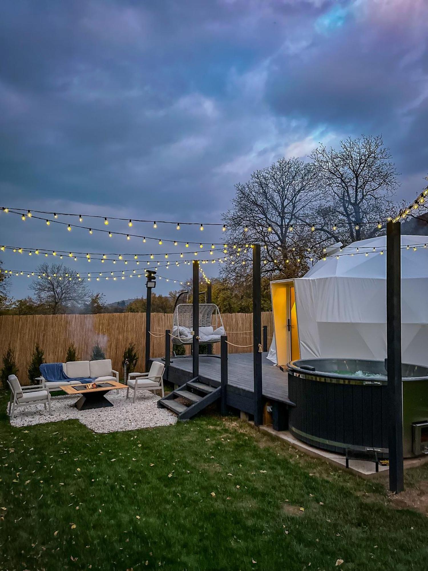 Green Garden Glamping Retezat Bălan Exterior foto